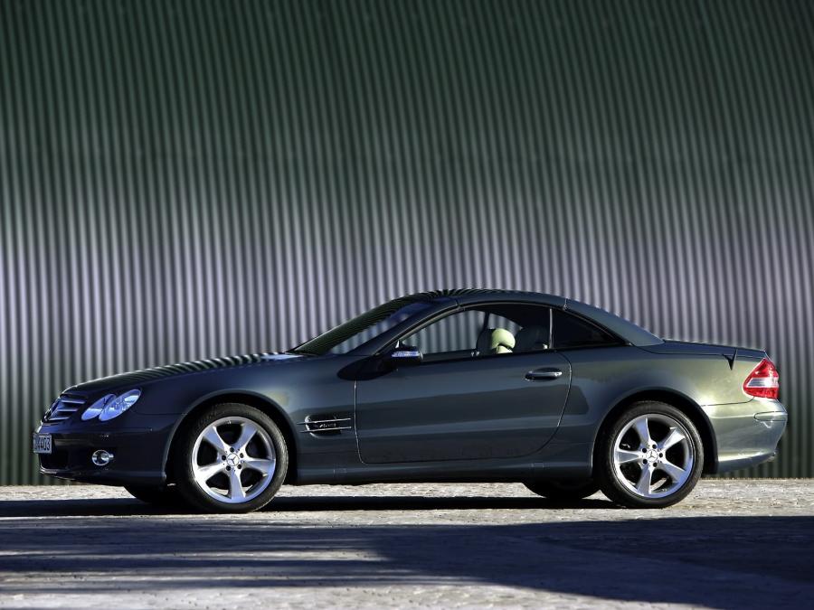  Mercedes-Benz SL600 2006 года  (фото 8 из 24)